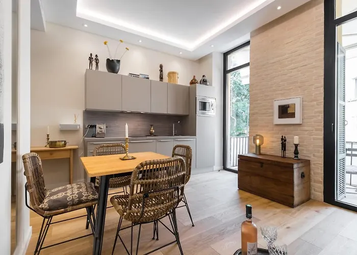 Апартаменты Cosy Cocoon Place Du Pin Ницца