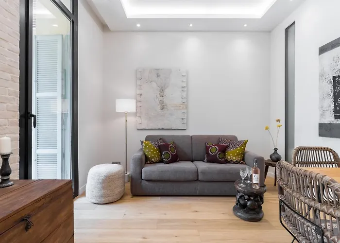 Апартаменты Cosy Cocoon Place Du Pin